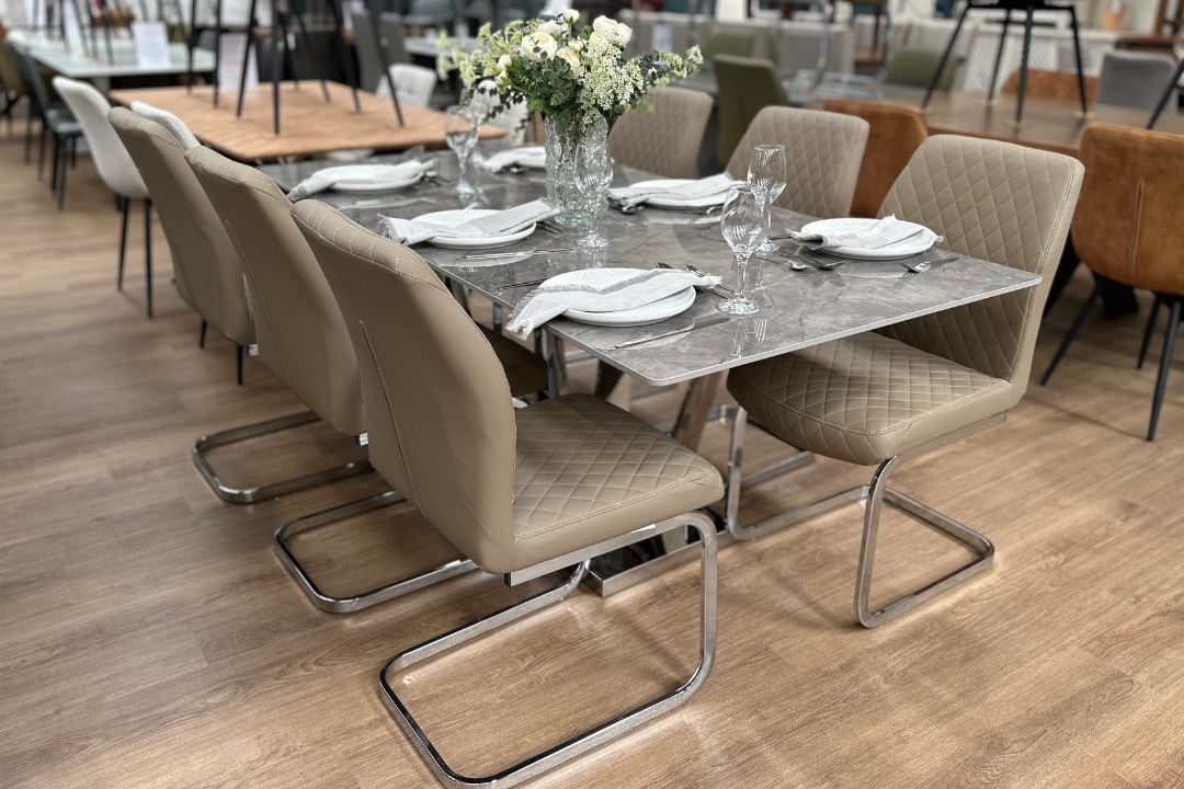 Cantilever Chairs: Perfect For Dining and Work Spaces featured blog image
